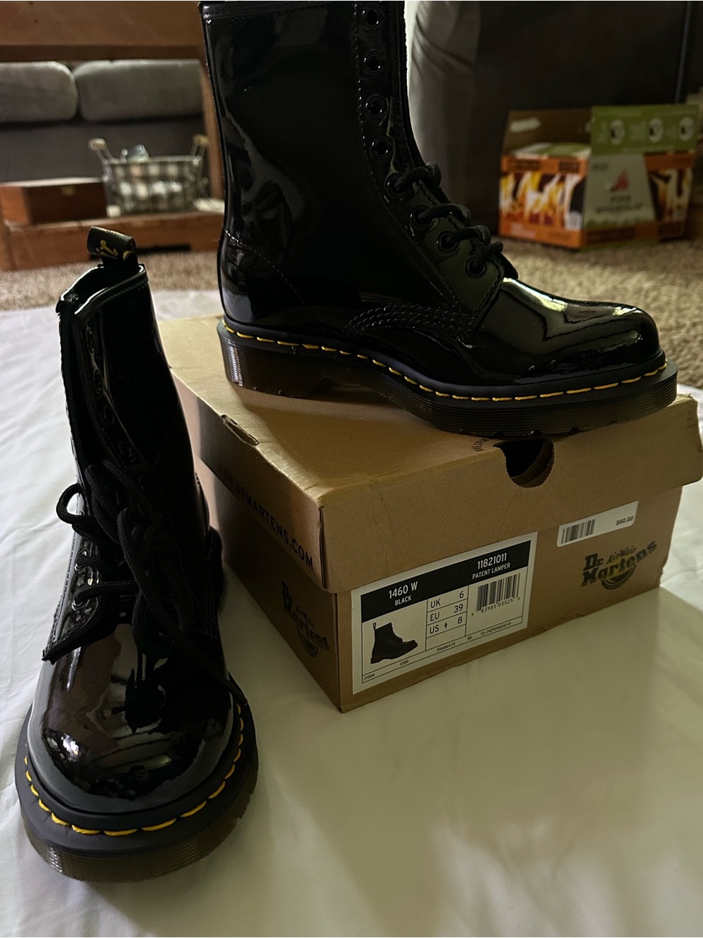 Dr. Martens Black Patent Lamper Boots -Size EU 39/US 8 Women - Picture 2 of 4